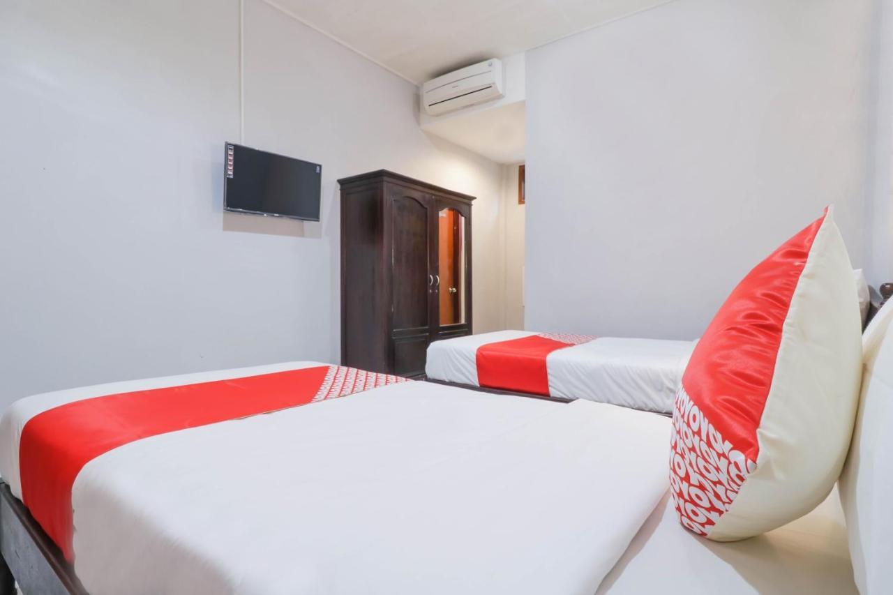 Oyo 2411 Taman Mekar Beach Inn 2 Кута Екстериор снимка